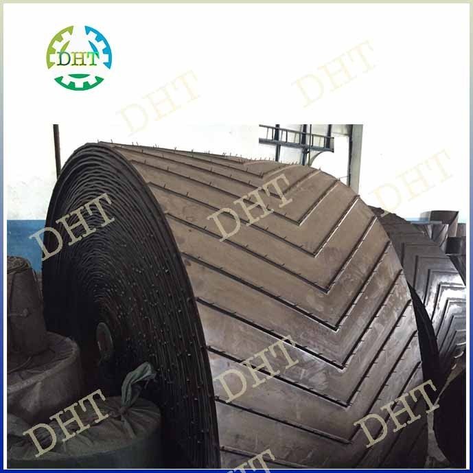 BĂNG TẢI CAO SU GÂN CHỮ V